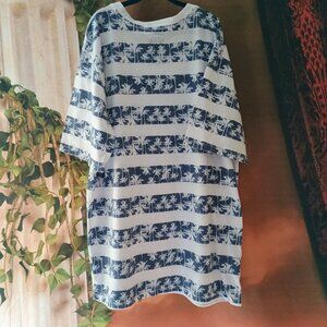 EUC: Kids Red Camel Sz Large Blue & White Palm Tree Striped V-Neck T-Shirt